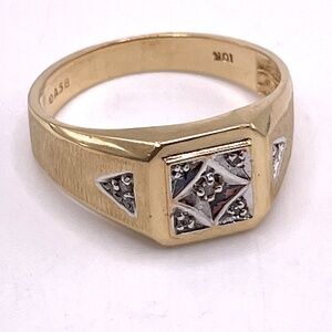 10K Yellow Gold Diamond Chip Ring Unisex Size 9 1/4